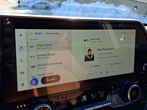 Used 2024 Toyota Highlander Platinum image 19