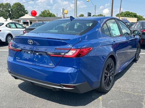 New 2026 Toyota Camry SE FWD image 3