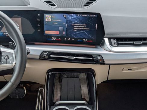 Used 2025 BMW X1 xDrive28i w/ Technology Package image 27