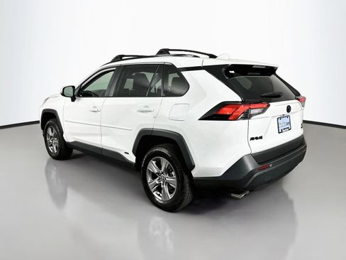 Used 2024 Toyota RAV4 XLE AWD/4WD image 5