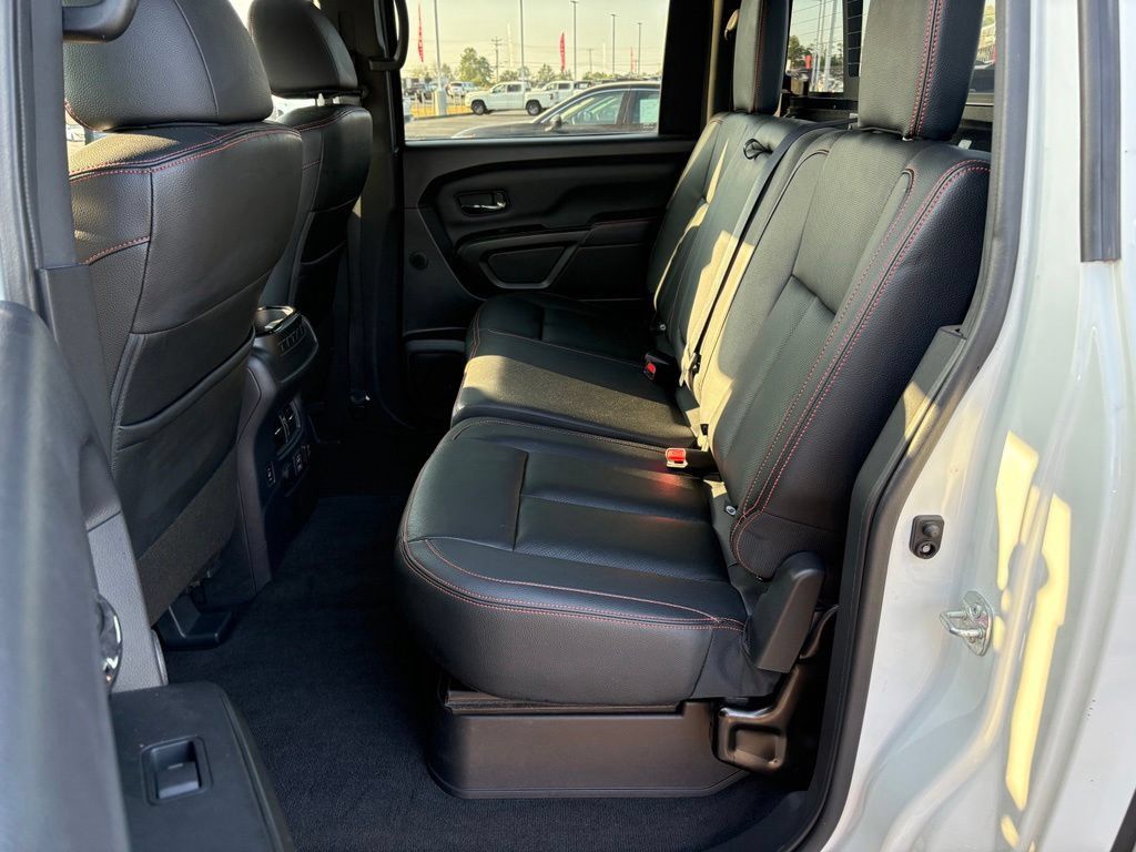 Used 2024 Nissan Titan PRO-4X w/ Pro-4x Convenience Package AWD/4WD image 19