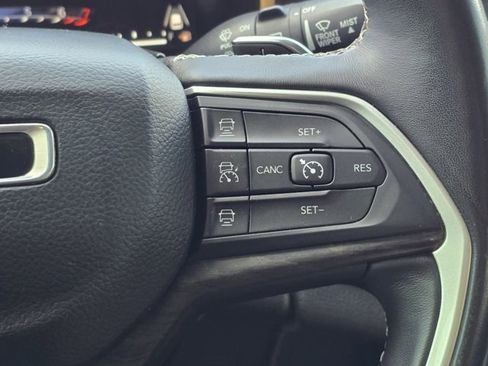 Used 2022 Jeep Grand Cherokee L Limited image 38