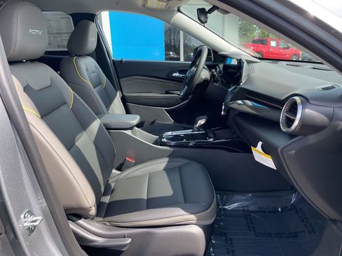 New 2026 Chevrolet Trax ACTIV w/ Driver Confidence Package FWD image 25