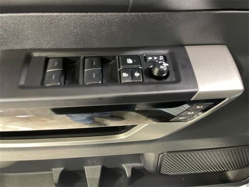 Used 2024 Toyota Tundra Limited image 13