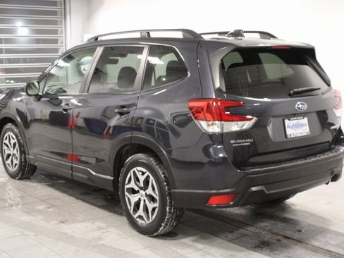 Used 2019 Subaru Forester Premium image 6