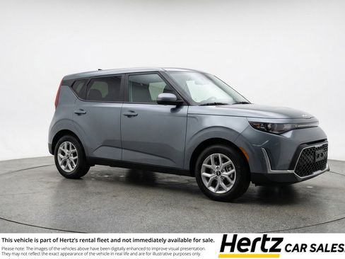Used 2025 Kia Soul LX w/ LX Technology Package FWD image 1
