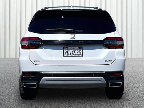 Used 2024 Honda Pilot Elite image 25