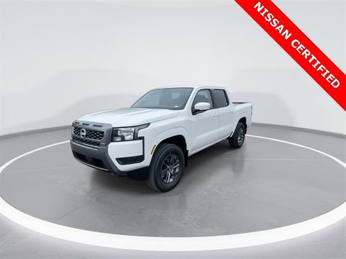 Certified 2025 Nissan Frontier SV image 4