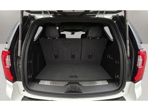 Used 2025 GMC Yukon AT4 Ultimate image 32