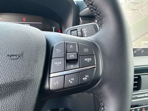 New 2025 Ford Maverick Lariat w/ Black Appearance Package image 15