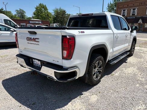 Used 2019 GMC Sierra 1500 SLE w/ X31 Off-Road Package AWD/4WD image 3