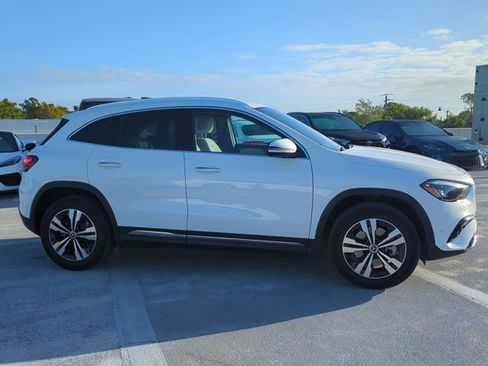 Used 2025 Mercedes-Benz GLA 250 image 4