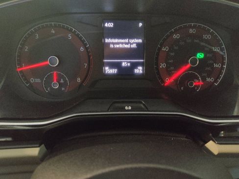 Used 2019 Volkswagen Jetta SE w/ Cold Weather Package FWD image 23