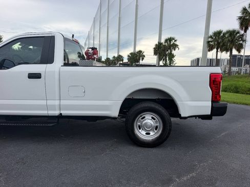 Used 2019 Ford F250 XL w/ Power Equipment Group RWD image 7