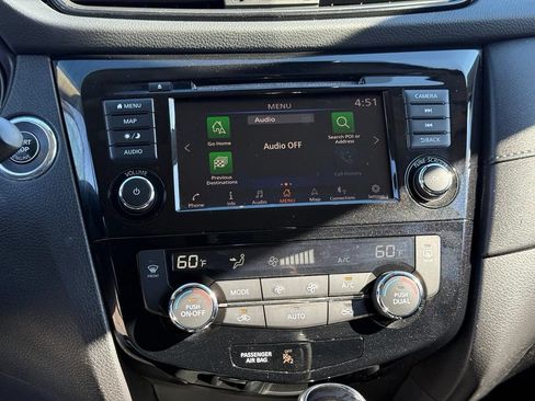 Used 2019 Nissan Rogue SV w/ Premium Package AWD/4WD image 15