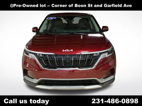 Used 2024 Kia Carnival LX FWD image 11