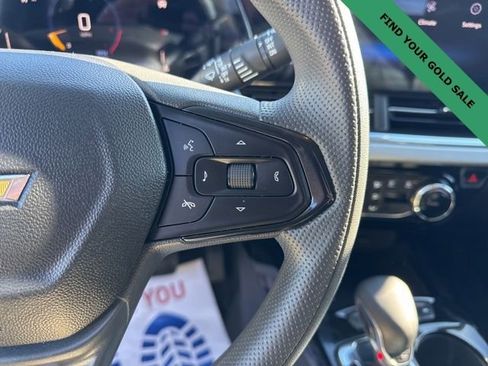 Certified 2025 Chevrolet Trax LT image 15