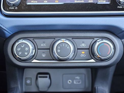 New 2025 Nissan Versa SV w/ Trunk Package FWD image 22