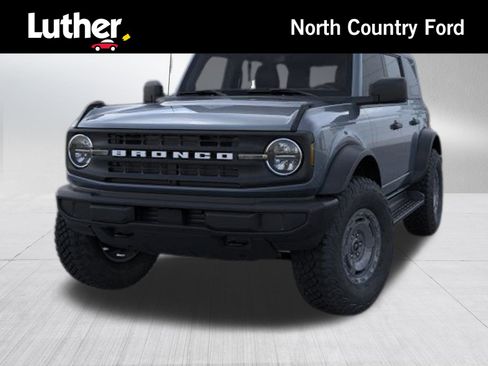 New 2025 Ford Bronco 4-Door image 2
