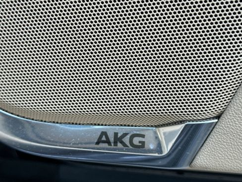 Certified 2023 Cadillac Escalade Premium Luxury w/ Performance Package image 46