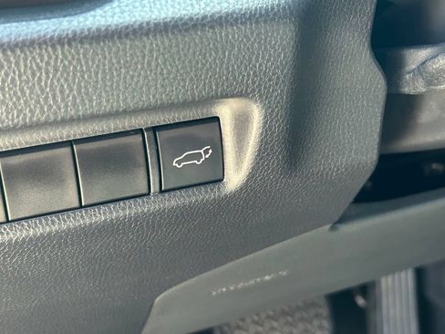Used 2022 Toyota RAV4 XLE w/ Convenience Package AWD/4WD image 26