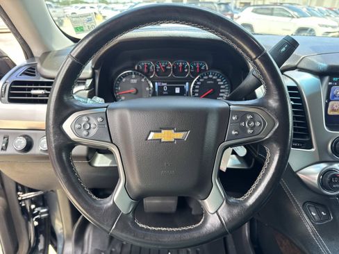 Used 2020 Chevrolet Suburban LT AWD/4WD image 21