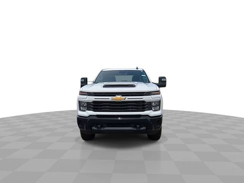 Certified 2024 Chevrolet Silverado 2500 Custom w/ Custom Convenience Package AWD/4WD image 3