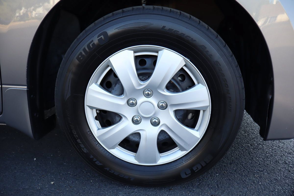 Used 2014 Nissan Quest S FWD image 42