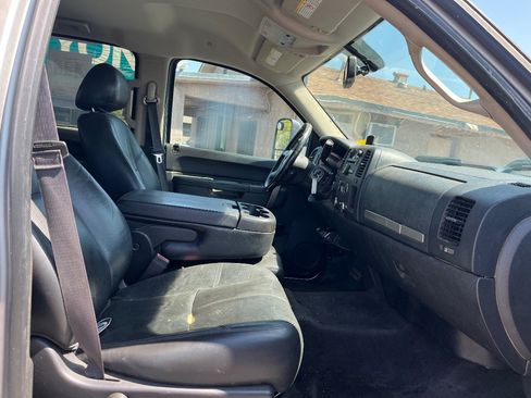 Used 2014 Chevrolet Silverado 3500 LT w/ Interior Plus Package AWD/4WD image 17
