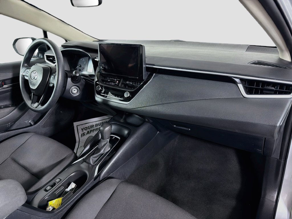 Used 2024 Toyota Corolla LE FWD image 29