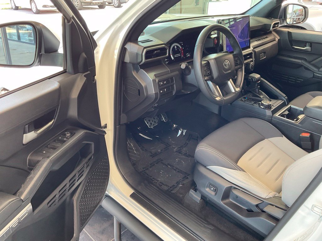 Certified 2024 Toyota Tacoma TRD Sport AWD/4WD image 9