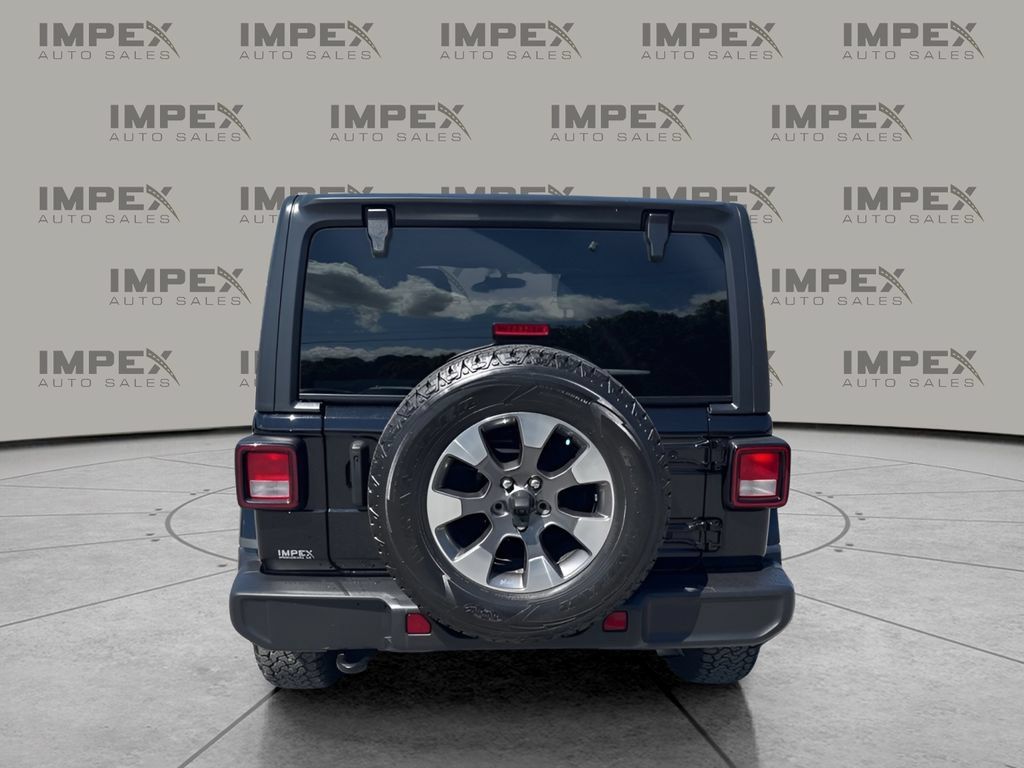 Used 2023 Jeep Wrangler Unlimited Sahara w/ Cold Weather Group AWD/4WD image 3