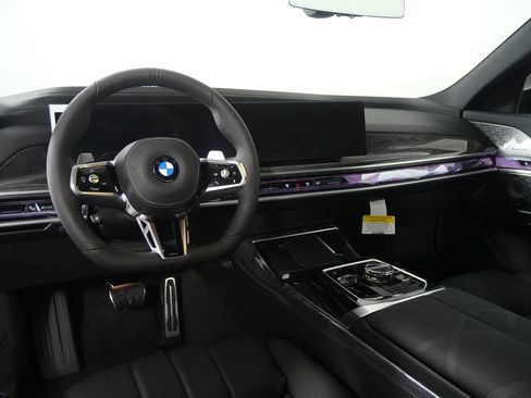 New 2026 BMW 760i xDrive w/ Executive Package image 17
