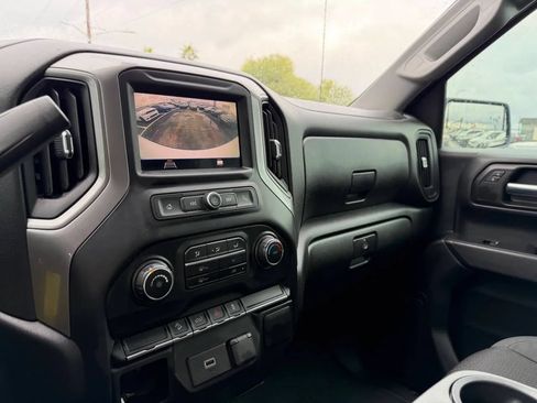 Used 2020 Chevrolet Silverado 1500 Custom Trail Boss w/ Custom Convenience Package AWD/4WD image 20