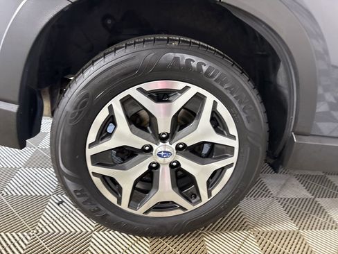 Used 2022 Subaru Forester Premium image 30