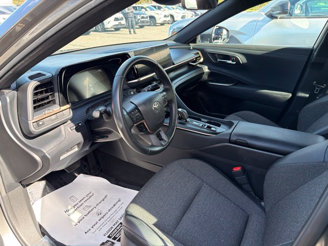 Certified 2023 Toyota Crown AWD/4WD image 9