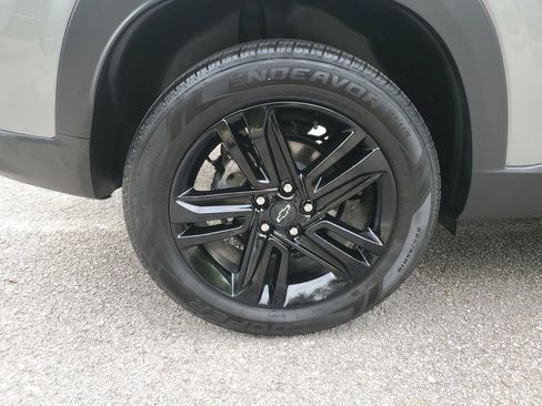 Used 2024 Chevrolet Trax ACTIV w/ Driver Confidence Package FWD image 5