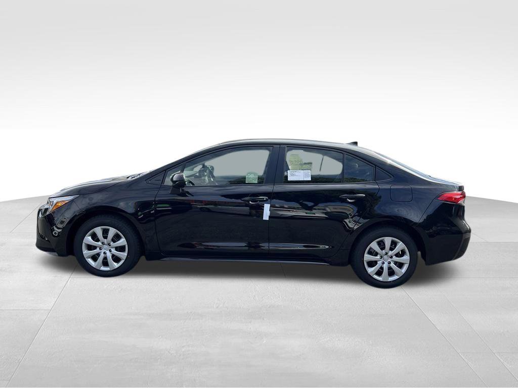 New 2027 Toyota Corolla LE FWD image 2
