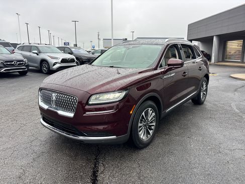 Certified 2022 Lincoln Nautilus Reserve AWD/4WD image 3
