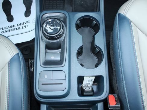 Used 2025 Ford Maverick Lariat w/ 4K Tow Package AWD/4WD image 29