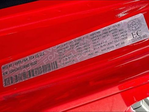 Used 2021 Jeep Wrangler Unlimited Sahara AWD/4WD image 19