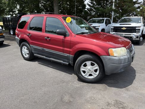 Used 2004 Ford Escape XLT AWD/4WD image 2