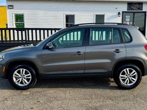 Used 2015 Volkswagen Tiguan S image 4