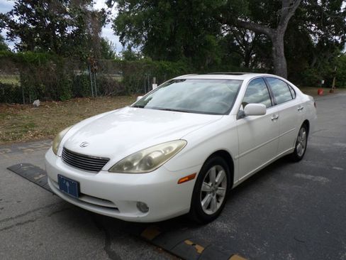 Used 2005 Lexus ES 330 image 4