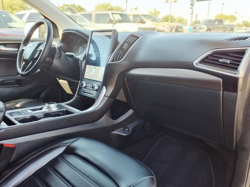 Certified 2023 Ford Edge SEL w/ Convenience Package AWD/4WD image 10
