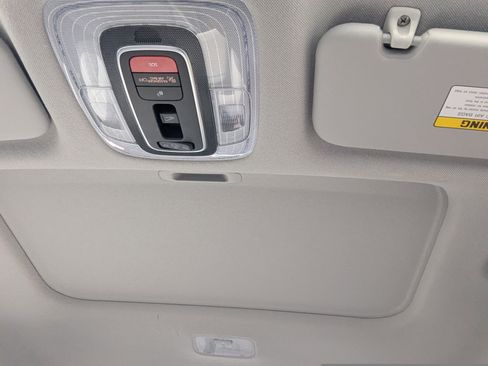 Certified 2025 Hyundai Elantra Limited w/ Cargo Package image 12