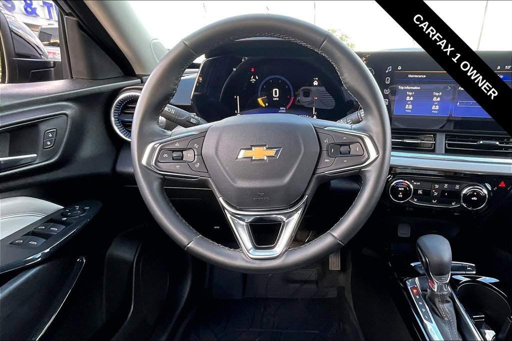 Used 2025 Chevrolet Trax LT w/ Driver Confidence Package FWD image 14