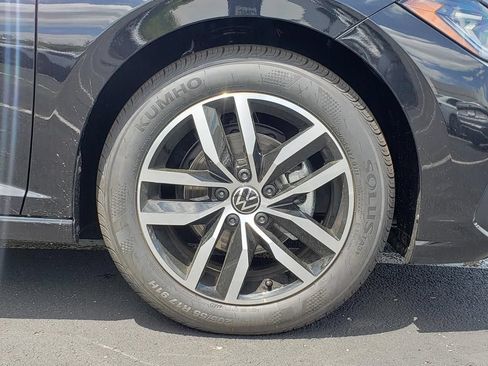 New 2026 Volkswagen Jetta SE FWD image 12
