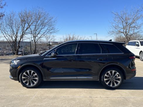 Used 2022 Lincoln Corsair Reserve w/ Elements Package image 6