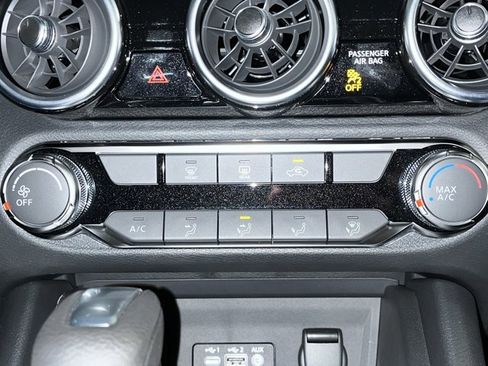 New 2025 Nissan Sentra SV image 19